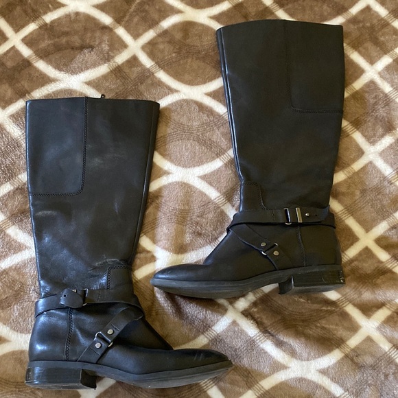 Black Riding Boots 👢 - Picture 1 of 3